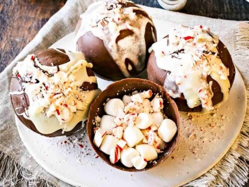 Peppermint-Hot-Chocolate-Bombs